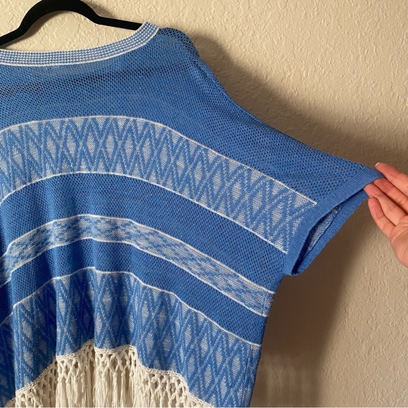Club Monaco Knit Poncho With Fringe Size S Blue White Boho Chic Bohemian Beach - Picture 4 of 7